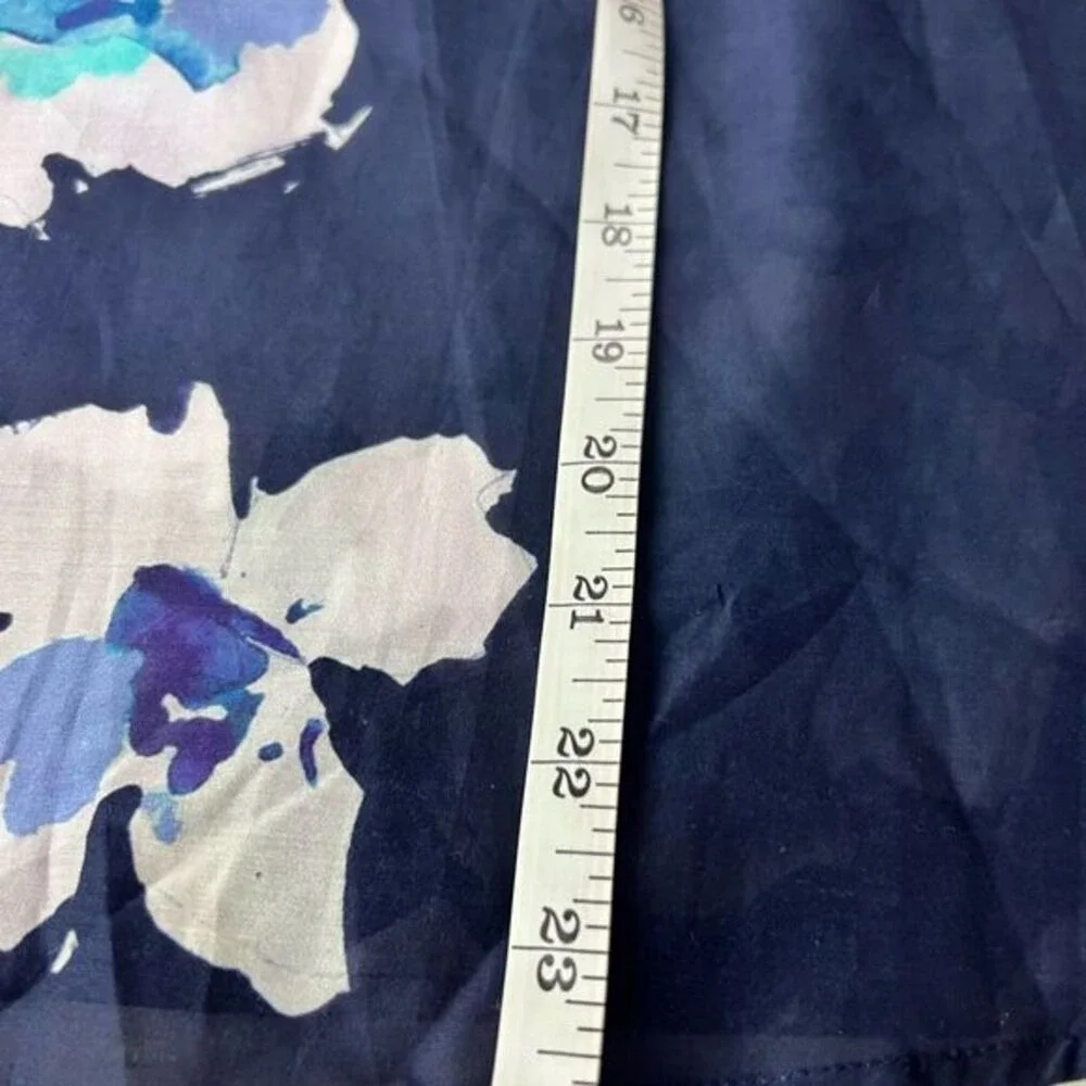 Yumi Kim Hollywood Top Navy Floral Halter Keyhole Neck XXS oversized fits medium